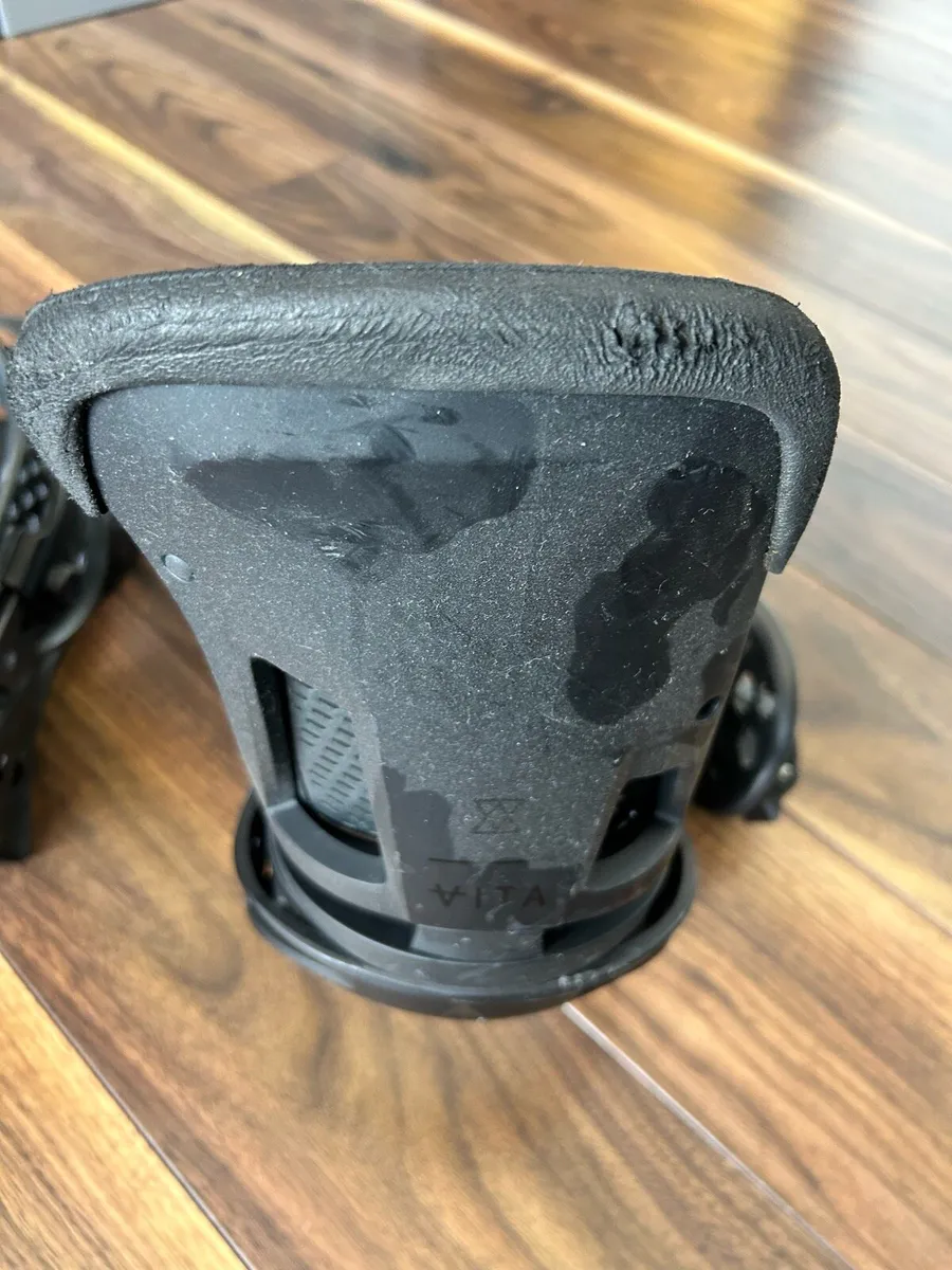 Burton Malavita snowboard bindings - Image 4