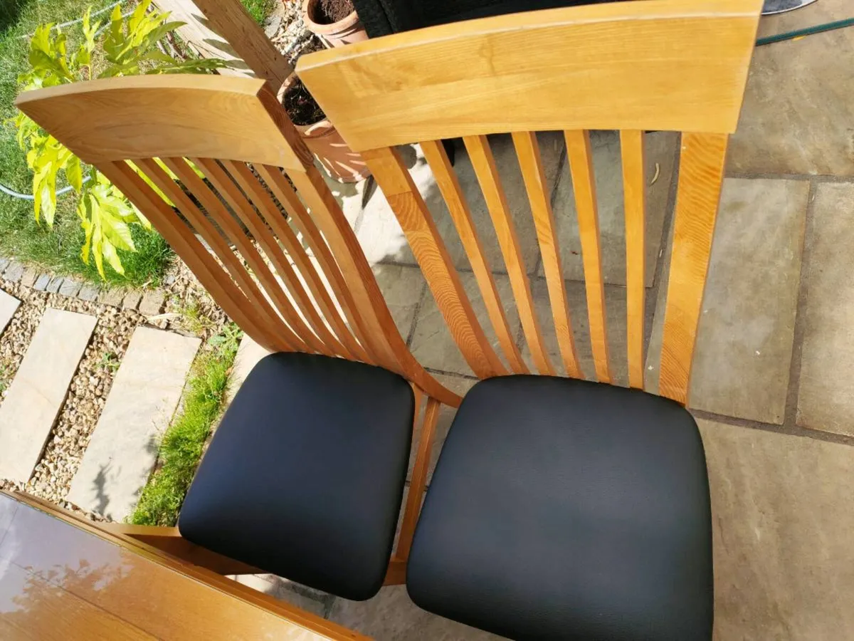 Kitchen dining table - Image 4