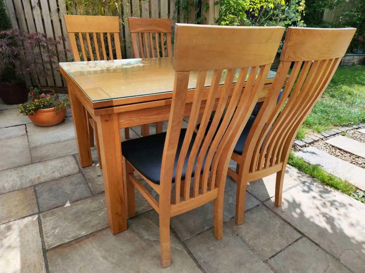 Kitchen dining table - Image 2