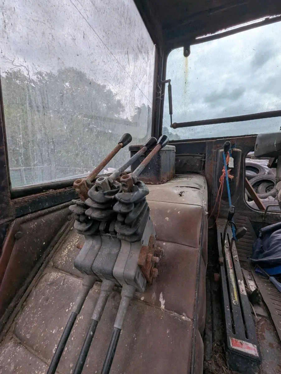 Zetor 7245 with RIKO frontloader - Image 3