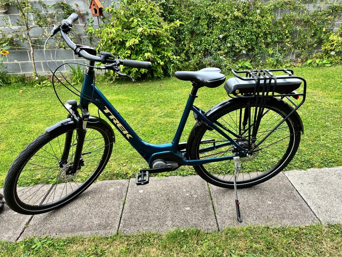 Trek District+ 1 Lowstep Electric Bike – Bosch - Image 2