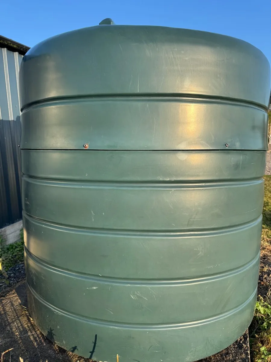 Bunded Diesel tank 2,500L - Image 3