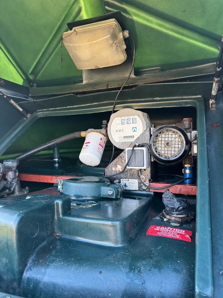 Bunded Diesel tank 2,500L - Image 4