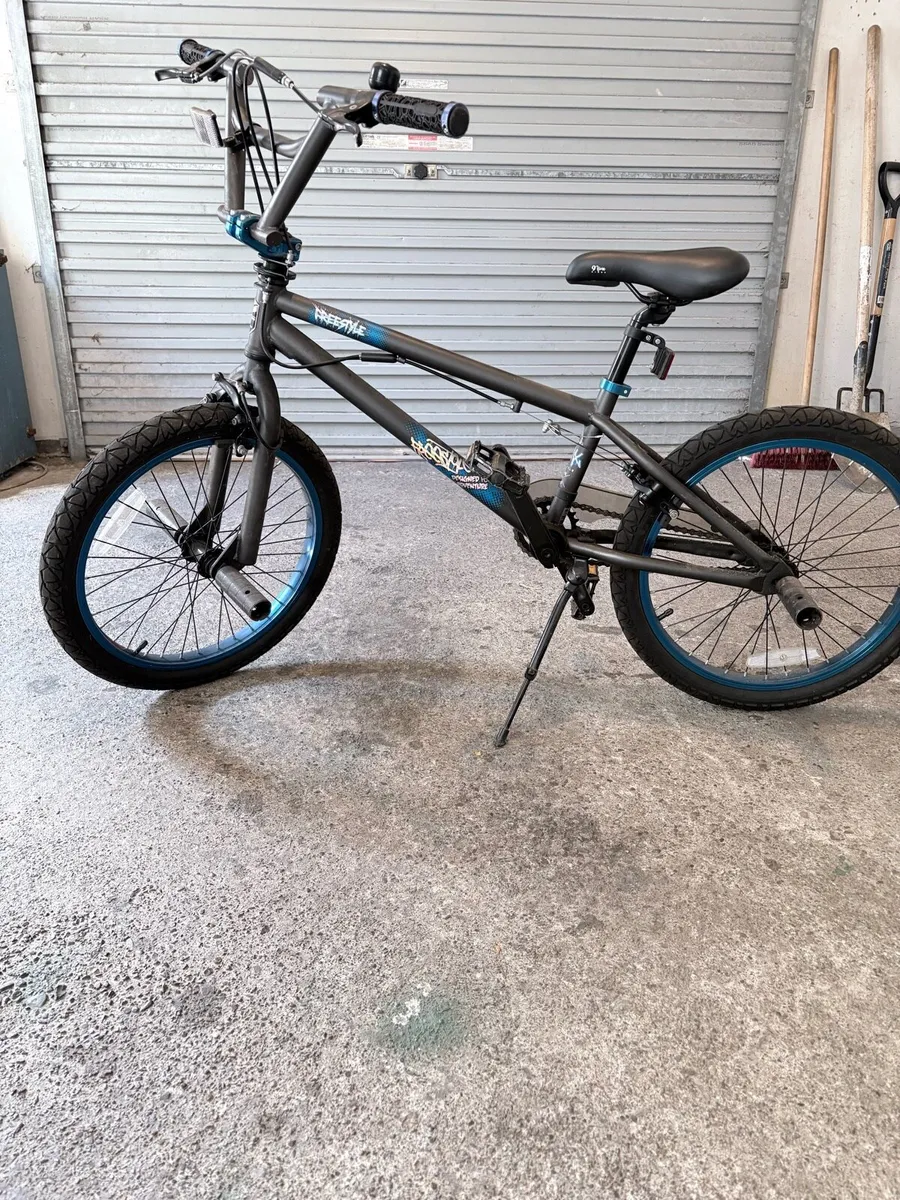 BMX bike - Image 1