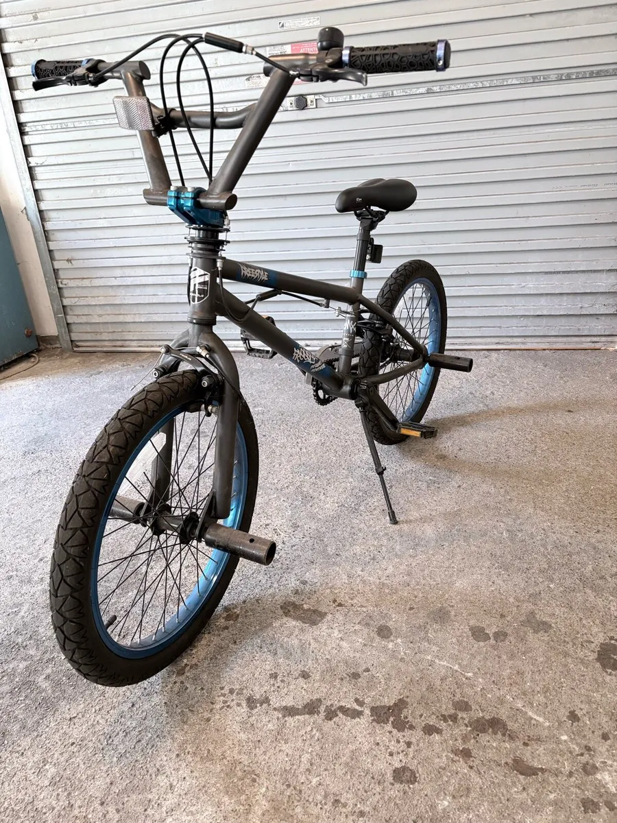 BMX bike - Image 2