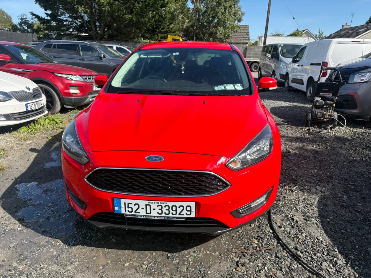 2015 Ford Focus Drive Away very light damage - Image 3