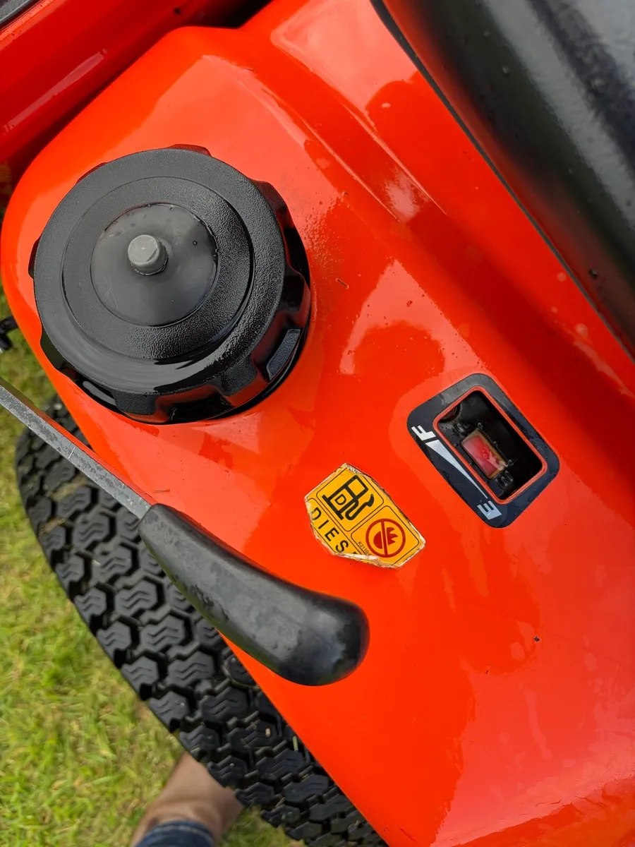Kubota GR212 - Image 4