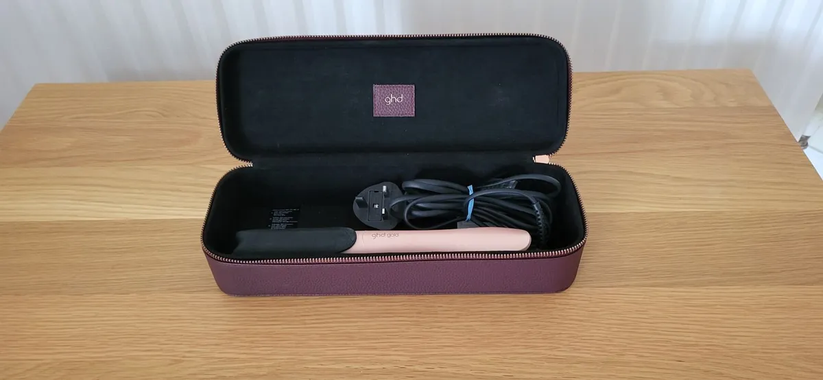 GHD Rose Gold hair straightener - Image 1