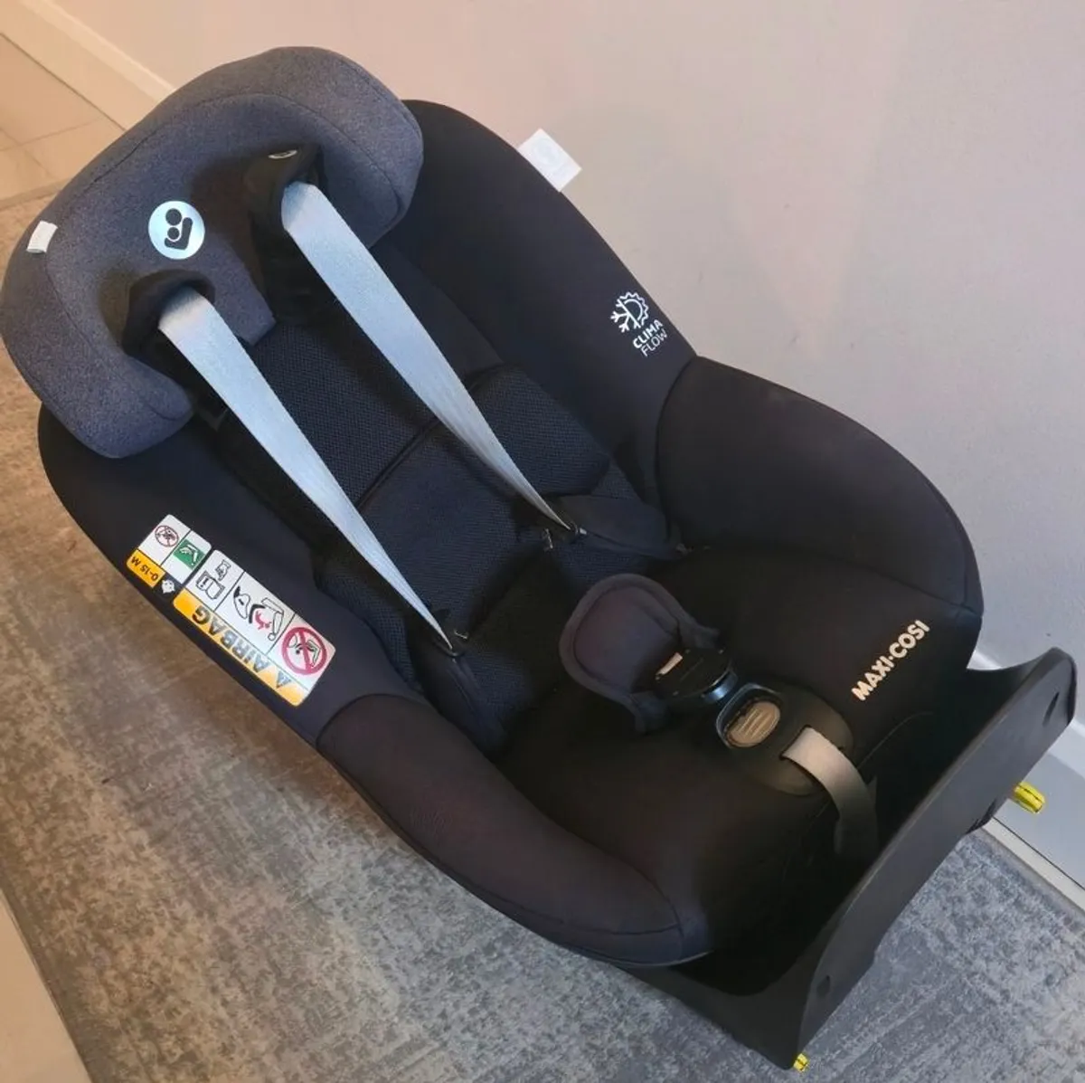 Maxi Cosi Mica Pro with 360 Base - Image 2