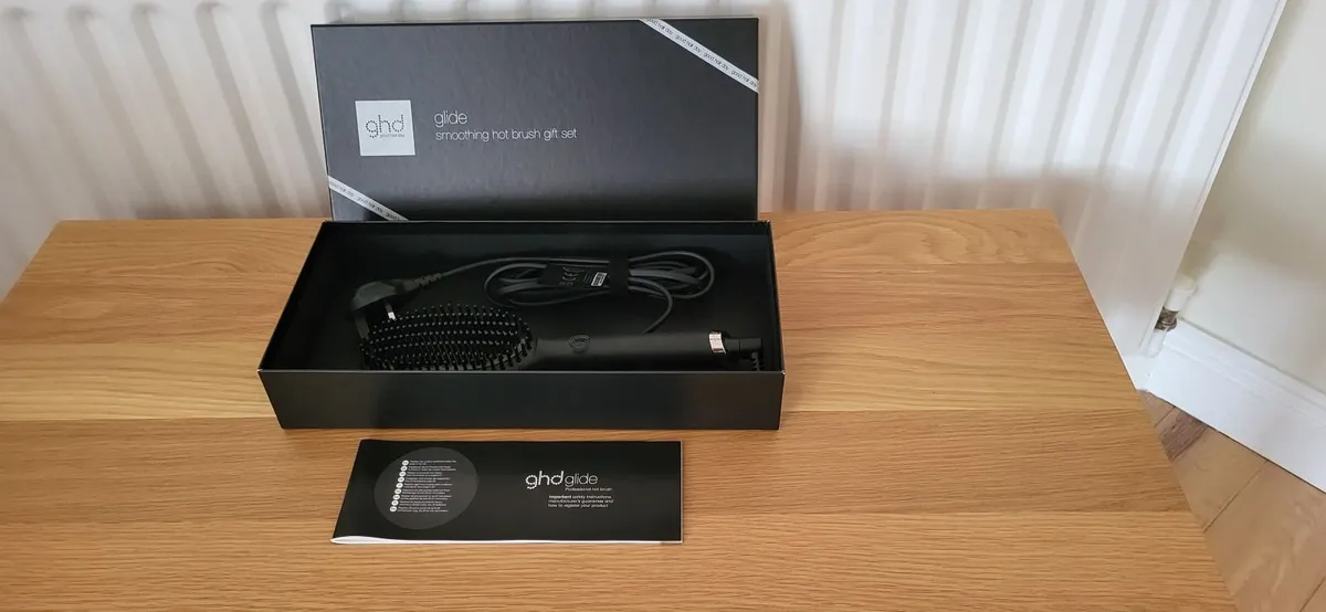 GHD glide smoothing hot brush - Image 1
