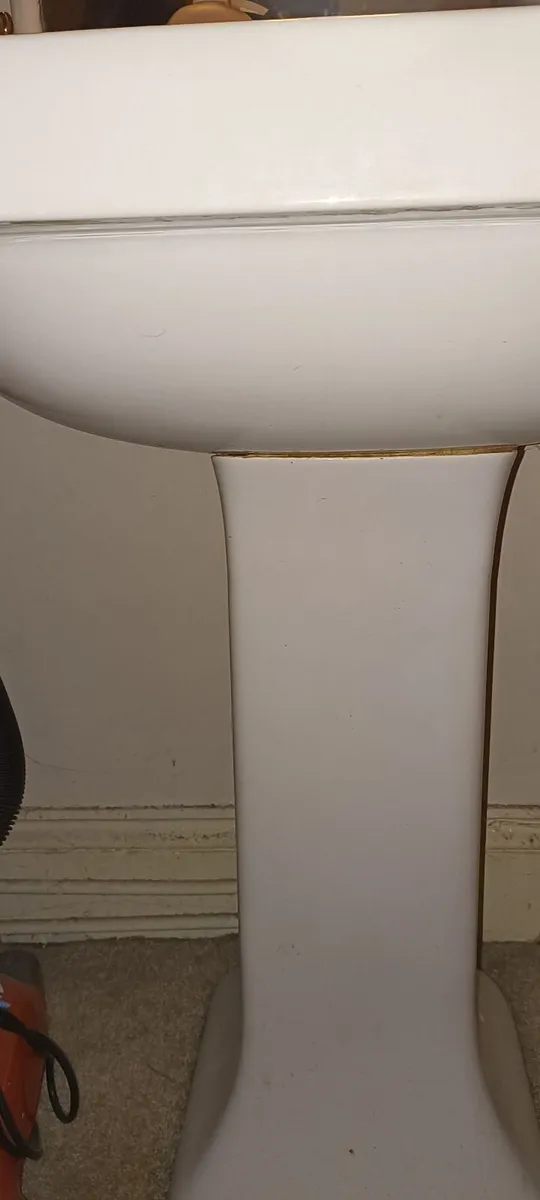 Old Twyfords Wash Hand Basin and Pedestal - Image 4