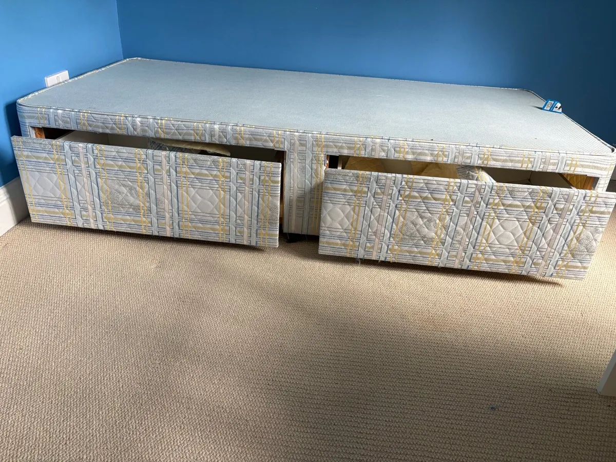 Bedbox with two large drawers