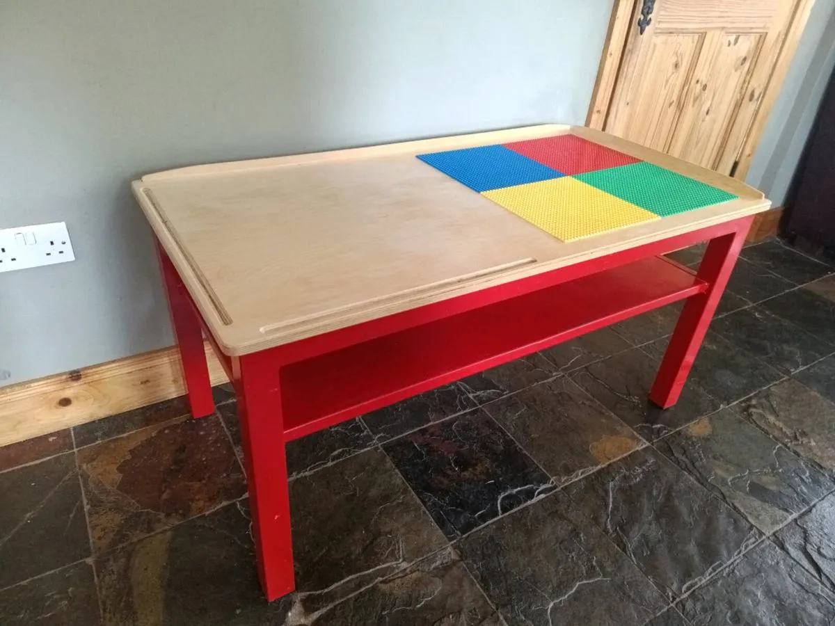 Lego table - Image 2