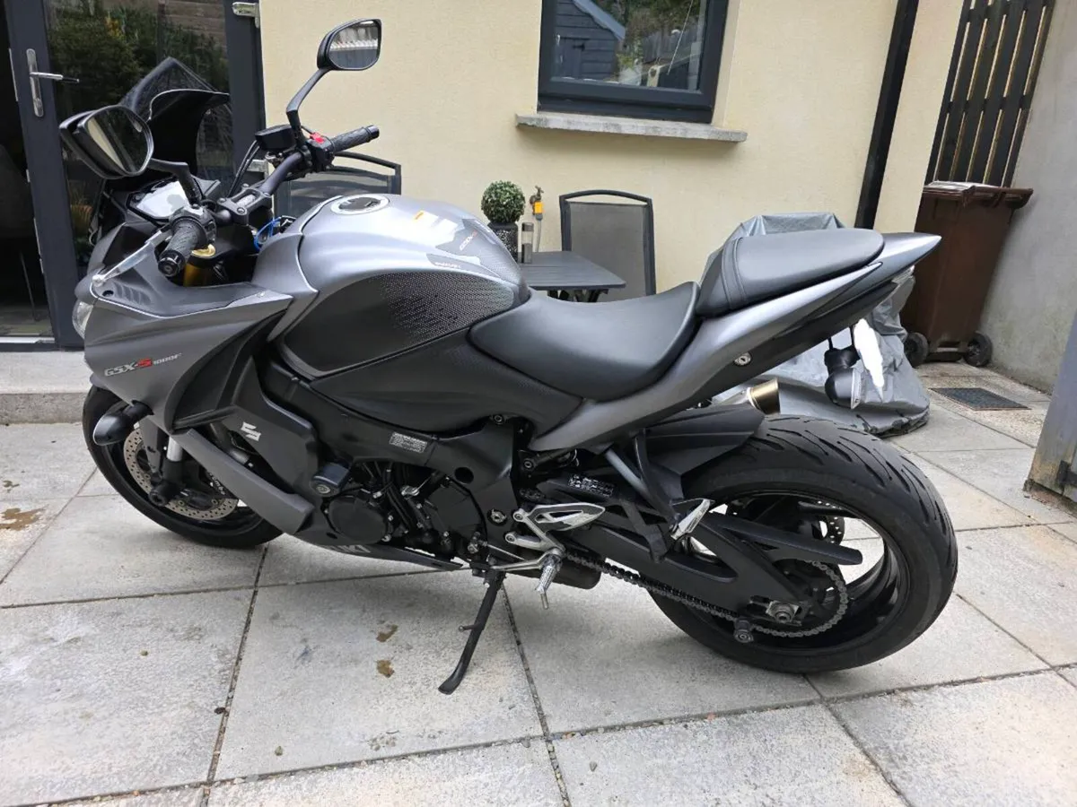 Suzuki gsxs1000f - Image 2