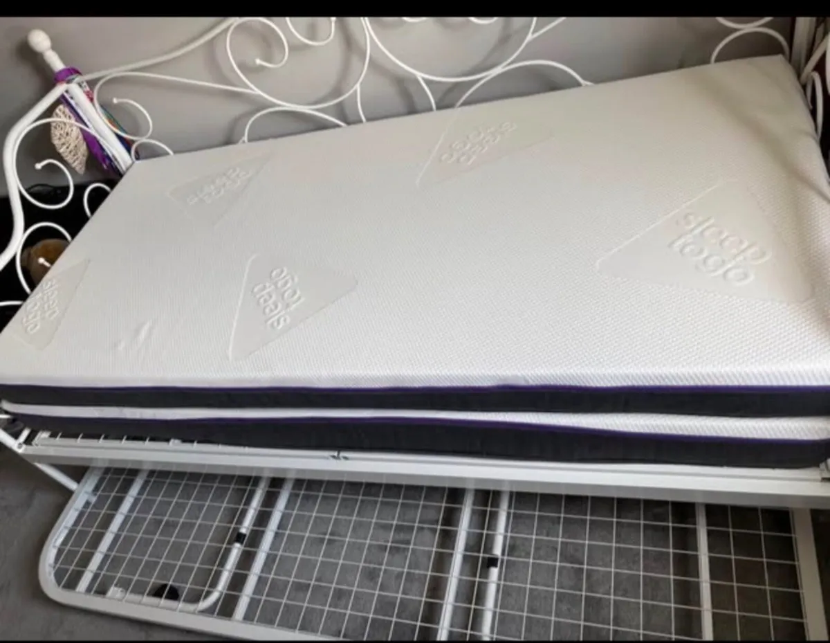 Harvey Norman Day bed - Image 2