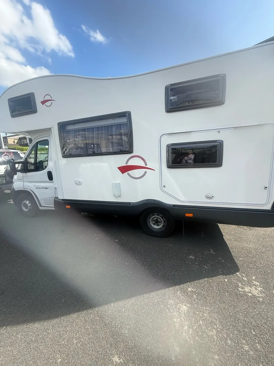 Camper - Image 1