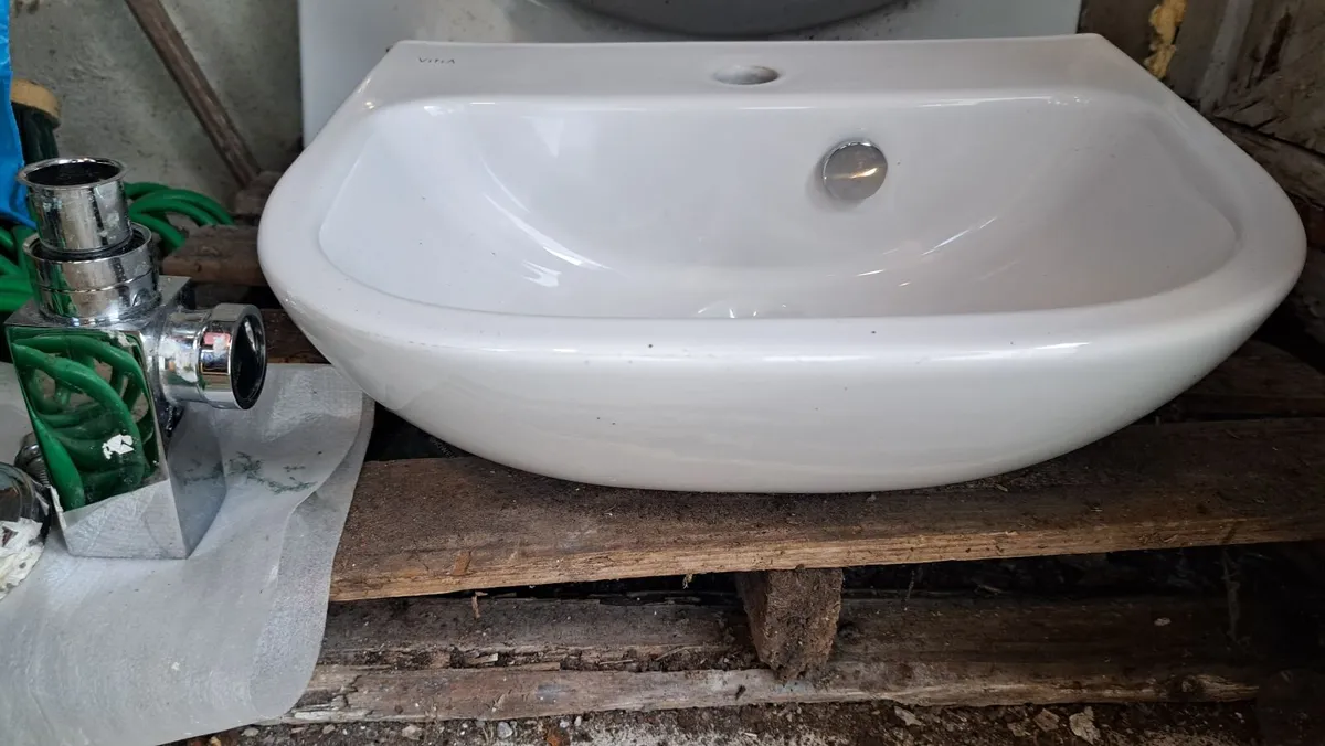 Wash hand basin - Image 1