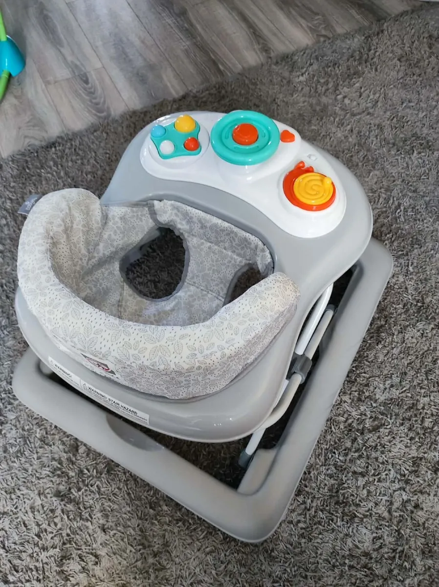 Free Babylo Baby Walker - Image 3