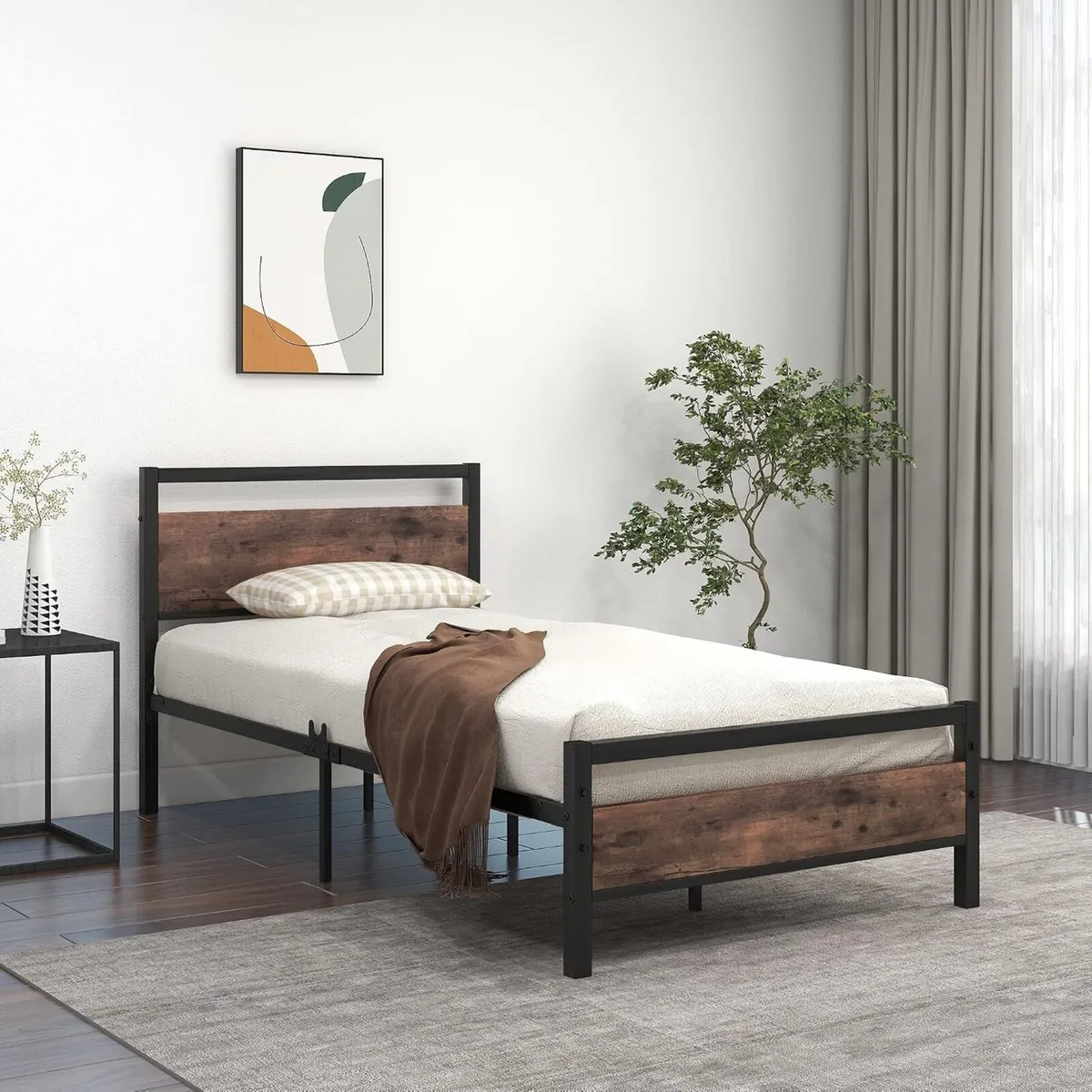 Metal Platform Bed Frame - Image 3