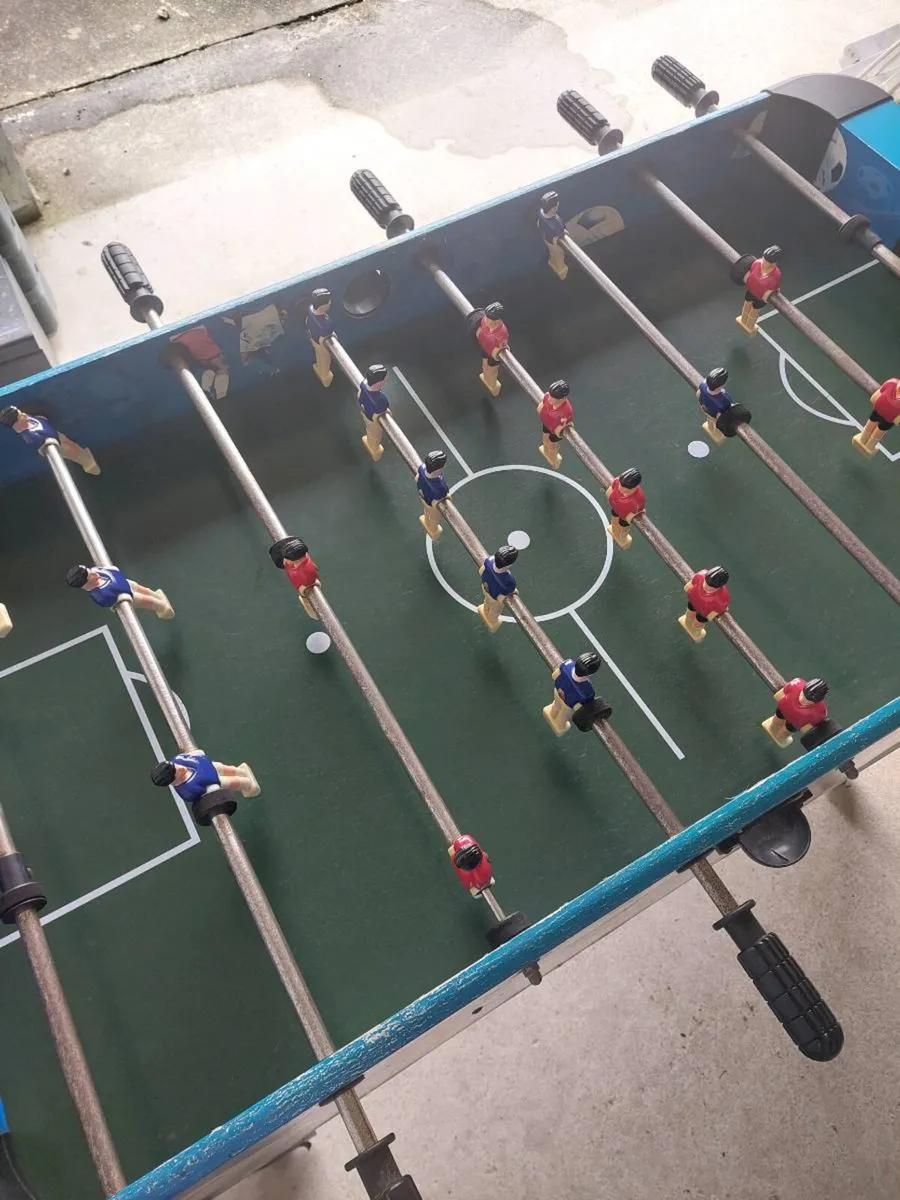 Foosball table - Image 1