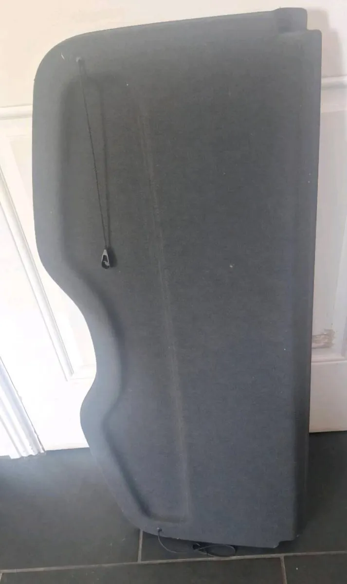 Renault Clio Mk3 Parcel Shelf / Boot Cover - Image 2