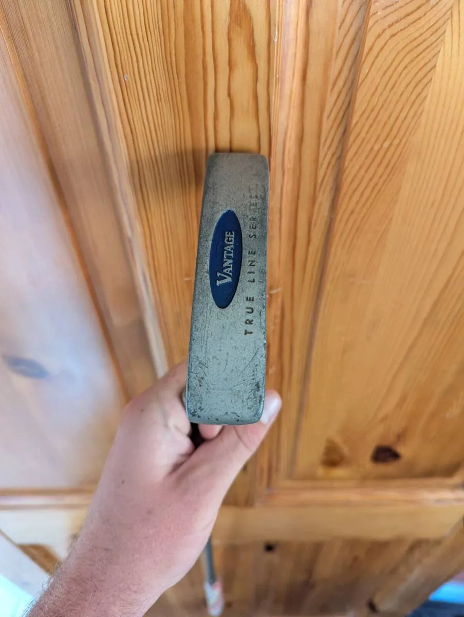 Left handed putter - Image 1