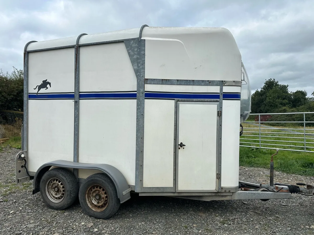 Bateson Deauville Horse Trailer - Image 2