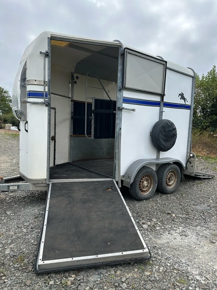 Bateson Deauville Horse Trailer - Image 4