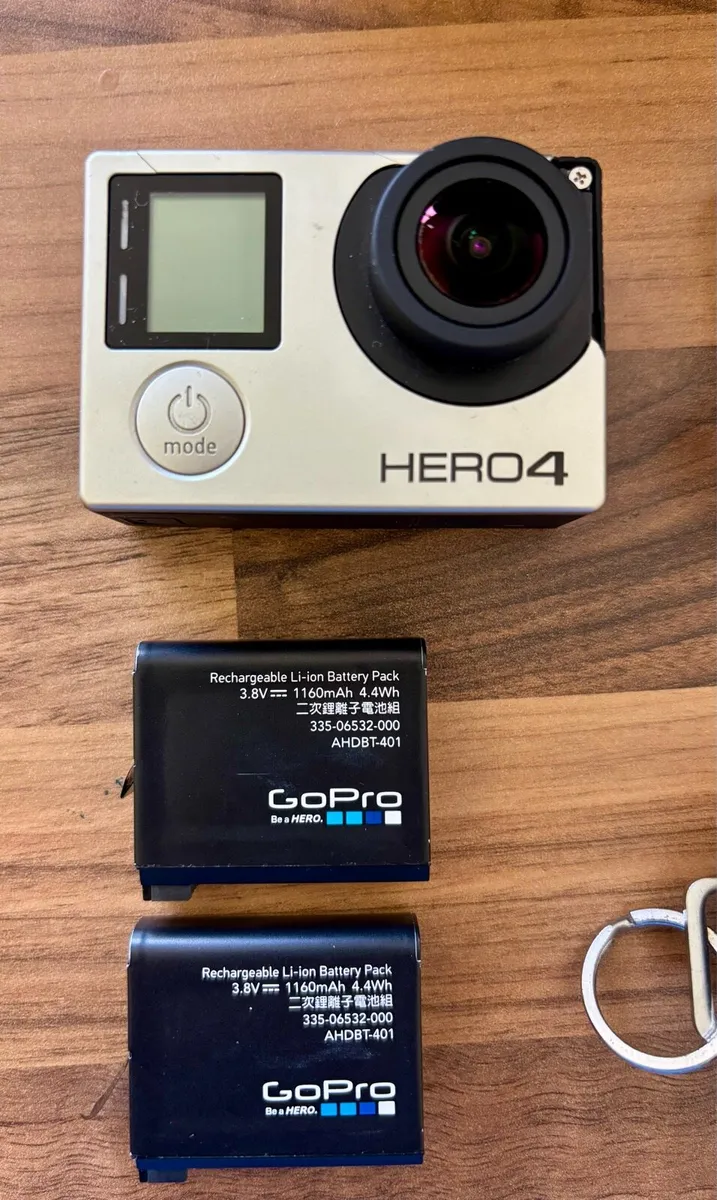 GoPro Hero 4, carrier bag and accessories - Image 1