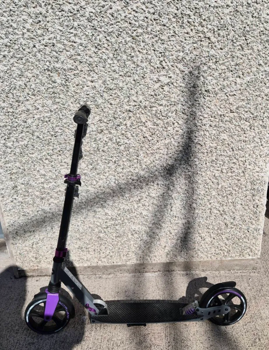 crivit purple scooter - Image 1