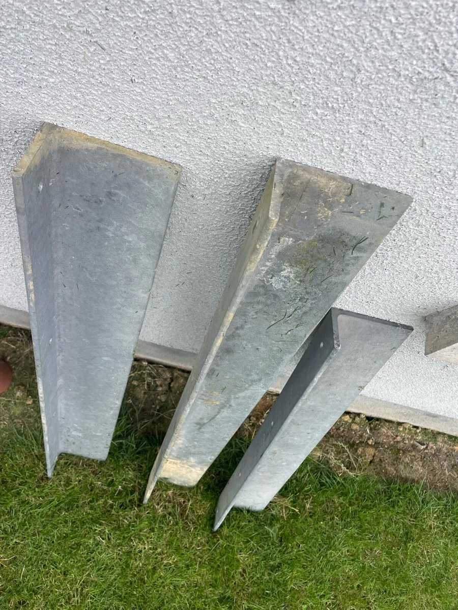 Steel Lintels (x3) - Image 2