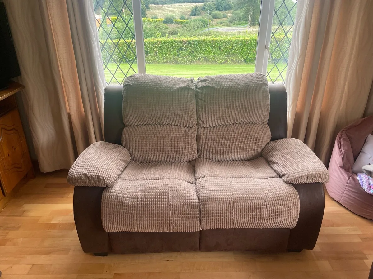 4-Piece Reclining Suite – Good Condition - Image 4