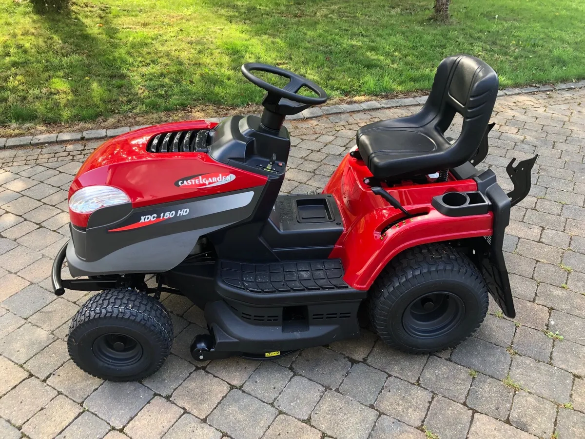 Ride on mower - Image 1