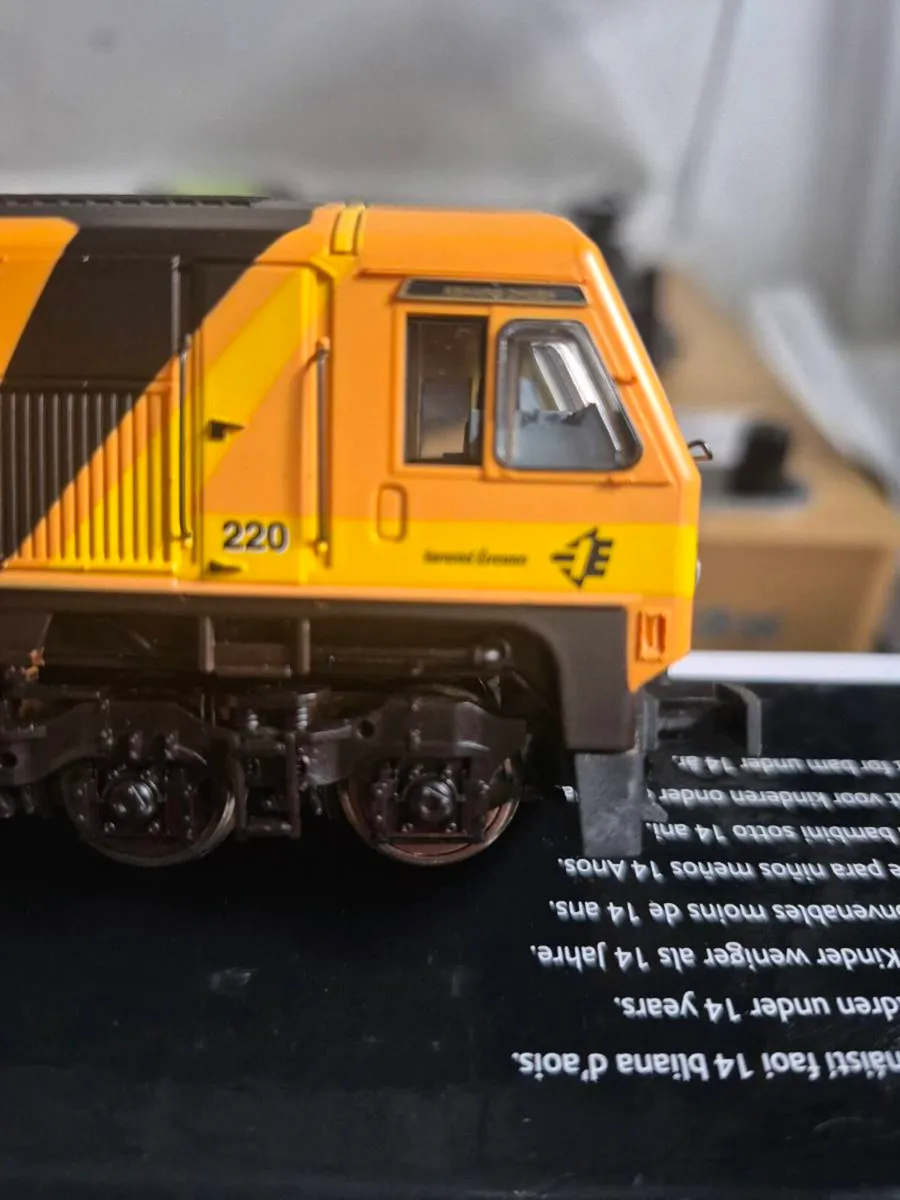 Murphy Models Class 201 model loco - Image 4