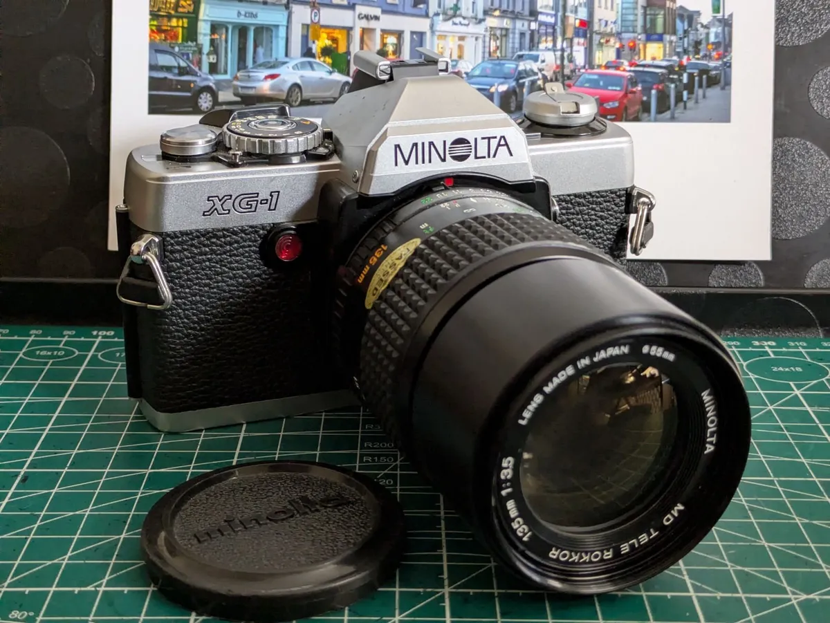 🎞️ Minolta XG-1 film SLR camera+ 135mm/3.5 lens - Image 1