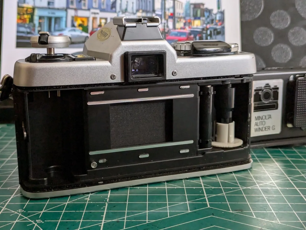 🎞️ Minolta XG-1 film SLR camera+ 135mm/3.5 lens - Image 4