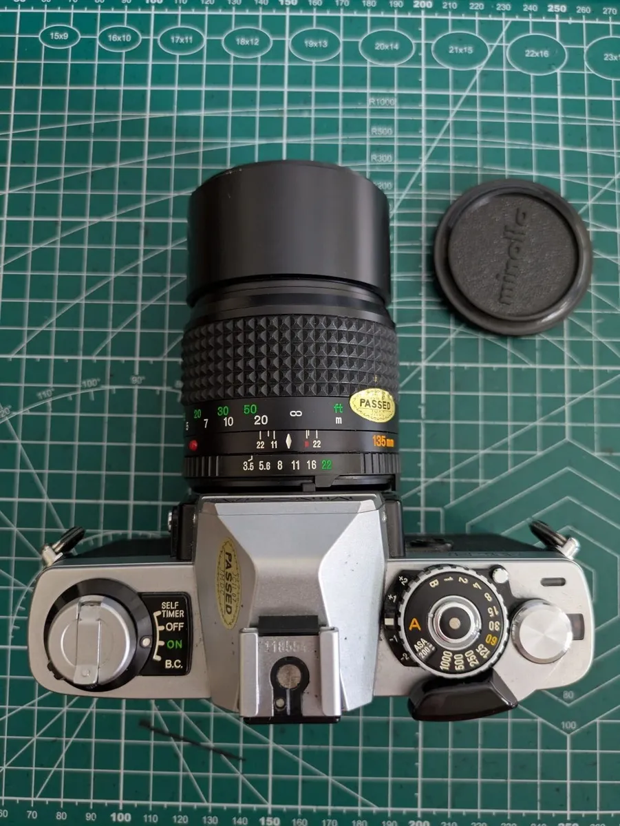 🎞️ Minolta XG-1 film SLR camera+ 135mm/3.5 lens - Image 2