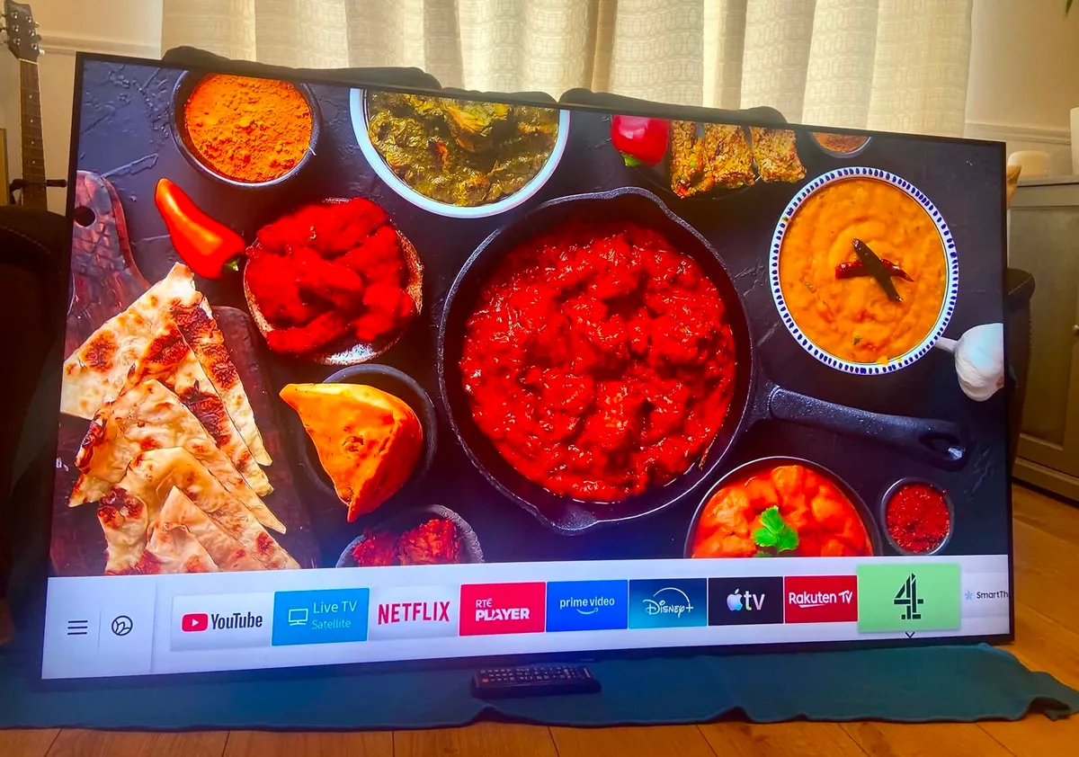 Samsung 65” QLED 4K Smart TV – Q70 Series - Image 3