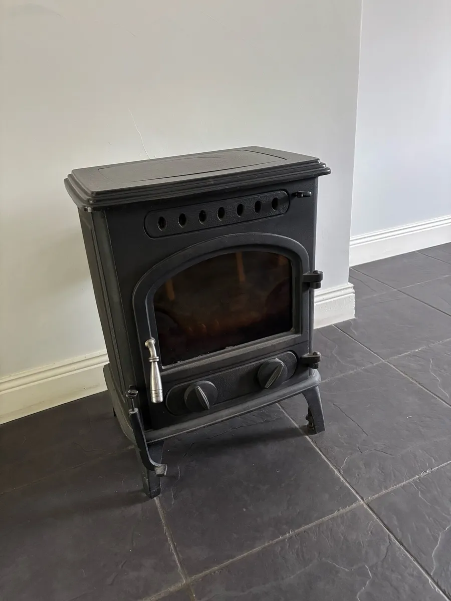 Stove - Image 1