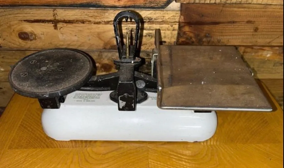 Vintage Avery Scales - Image 1