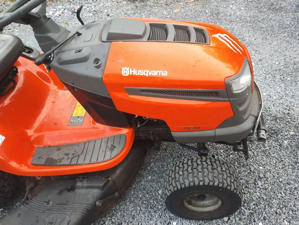 Husqvarna TS 38 Ride-On Lawnmower... - Image 4