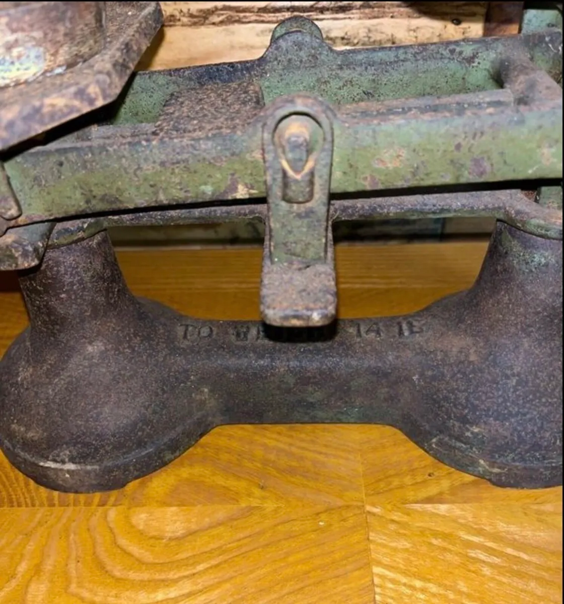 Vintage scales - Image 2