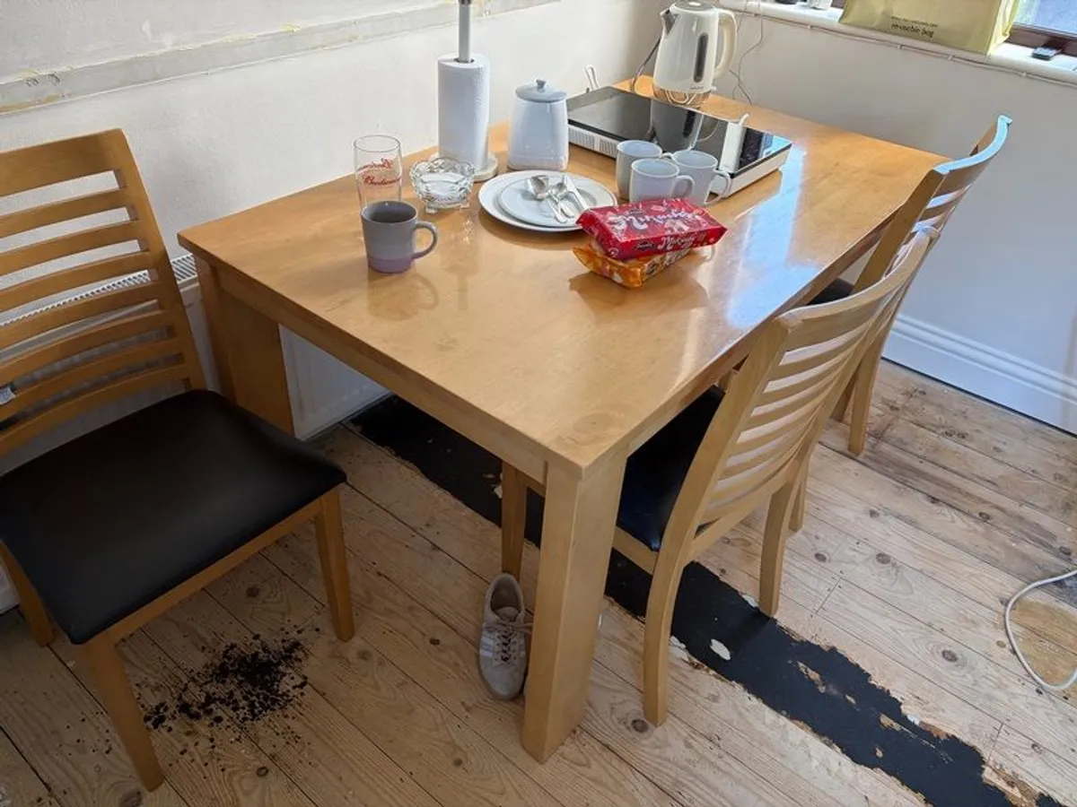 Dining Table & 6 Chairs - Image 3