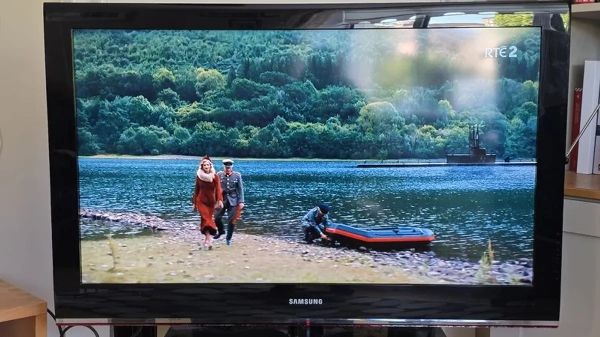 Samsung TV - Image 2