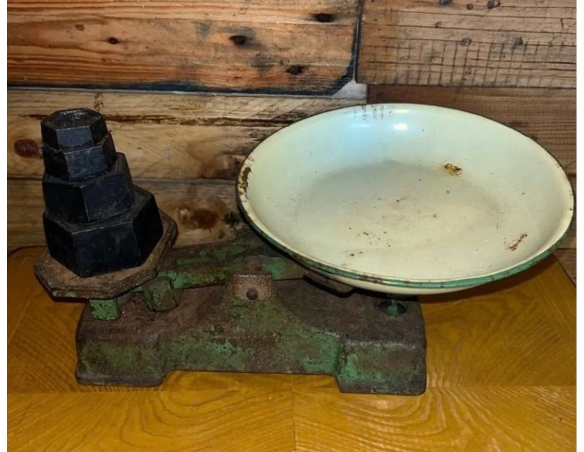 Vintage scales - Image 2