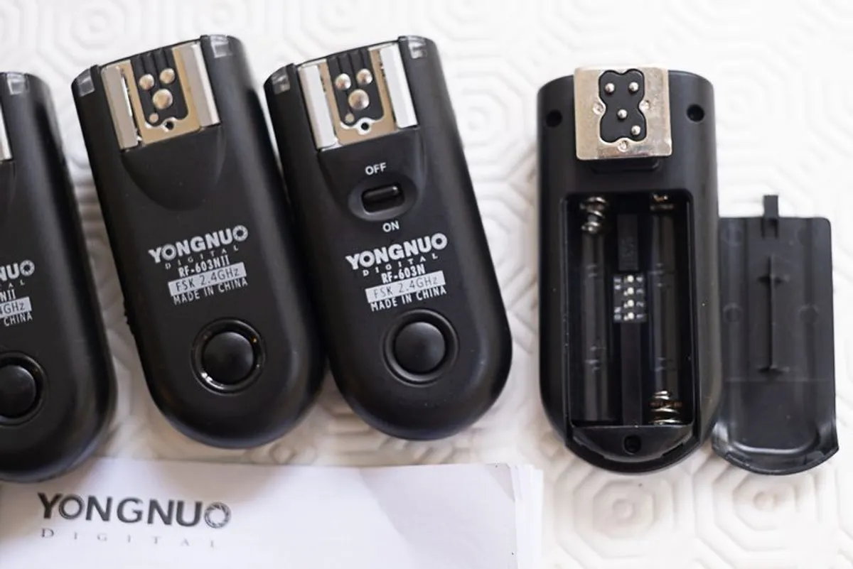 Set of 5 x YONGNUO RF-603 II Remote Flash Triggers for Canon/Nikon/Sony (and Fuji X) - Image 2