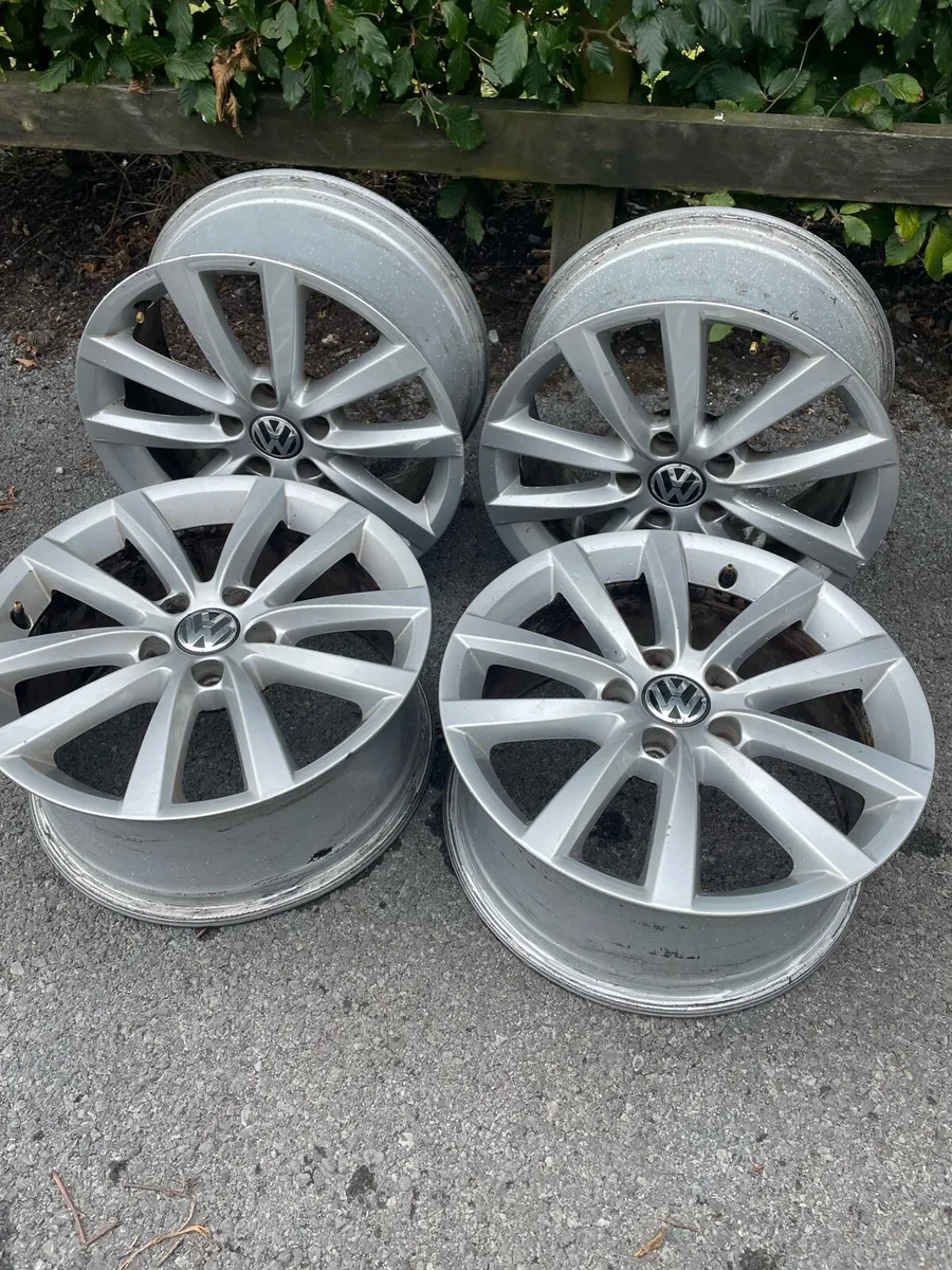 17” VW Alloys - Image 1
