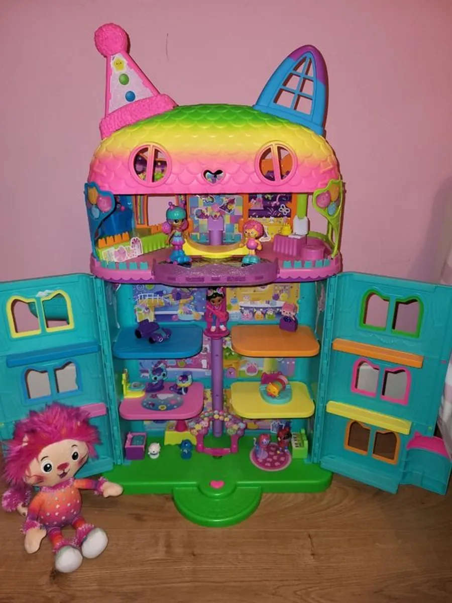 Gabbys Dollhouse Celebration House - Image 2