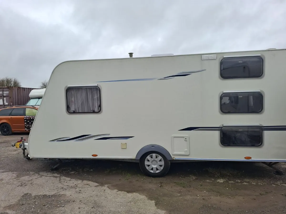 Caravan hire - Image 3