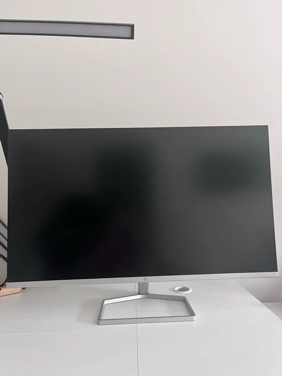 HP M32f FHD Monitor - Image 1